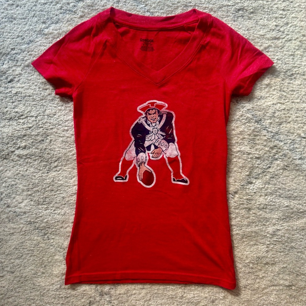 Reebok New England Patriots 'Pat Patriot" Throwback Red V-Neck Tee